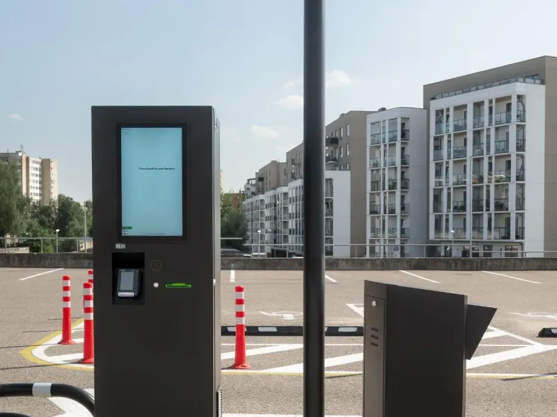Įvažiavimo terminalas ir kelio užtvaras „Arena Vilnius“ aikštelėje